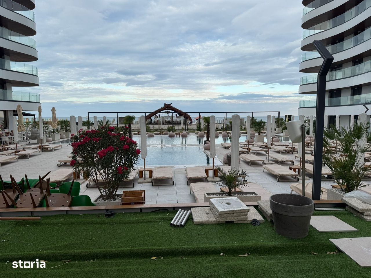 De vanzare apartament 2 camere Casa Del Mar - Mamaia Nord - Poză 2