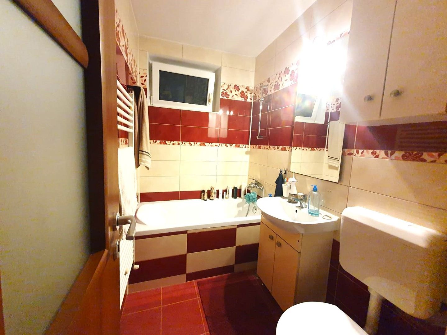 Central, 4 camere, etaj 1, mobilat si utilat - Poză 16