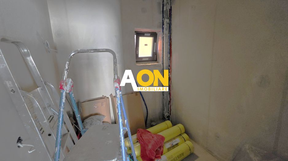 Duplex semifinisat, 4 camere,  250 mp teren, zona Schit - Poză 14