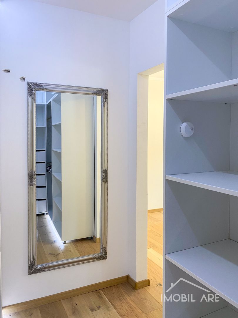 Apartament de lux cu 4 camere la mansardă - Poză 14