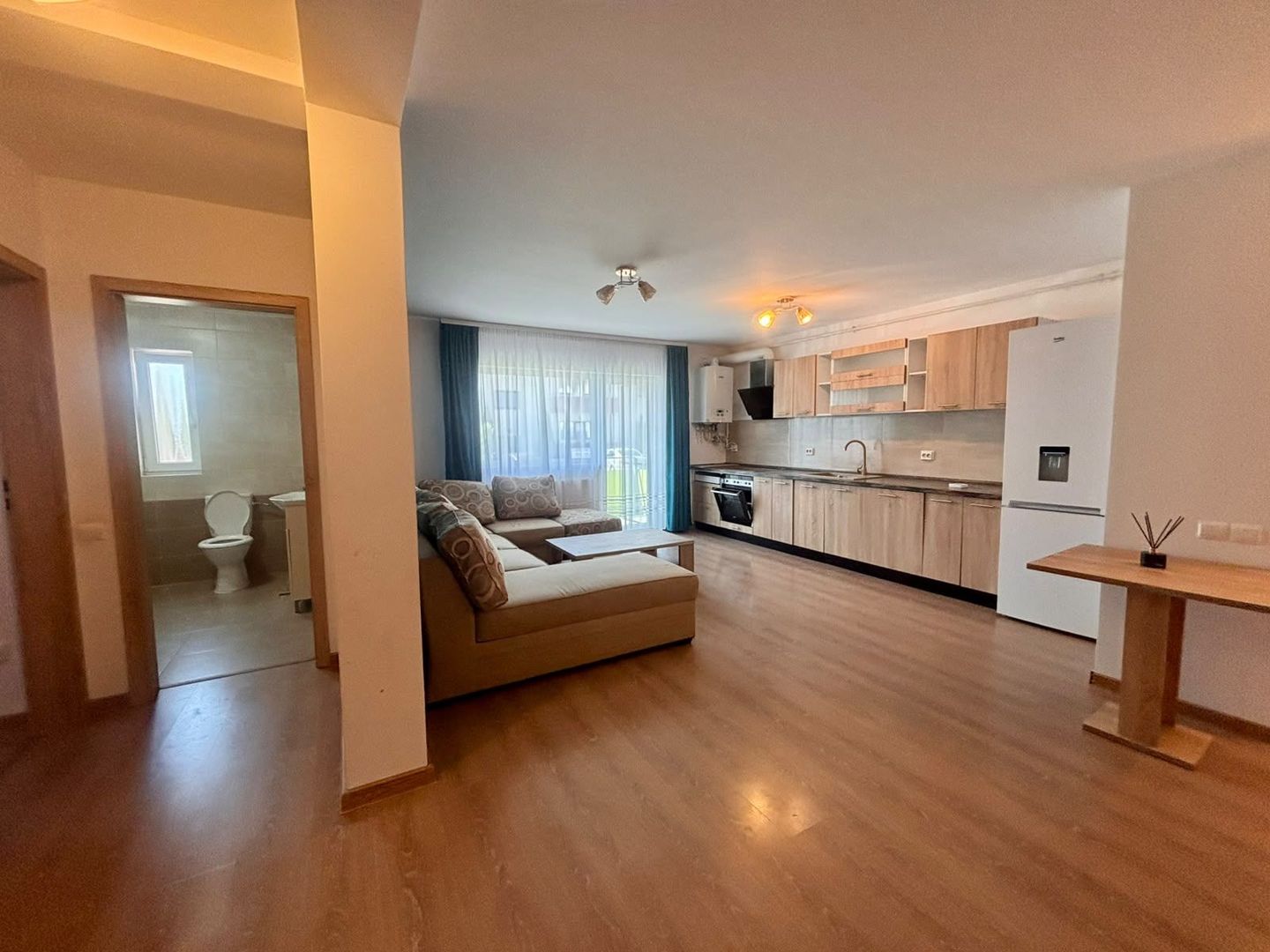 Apartament 3 camere cu curte proprie Selimbar - Poză 10