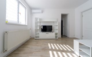 Vânzare, apartament cu 2 camere în zona Drumul Taberei - Poză 2