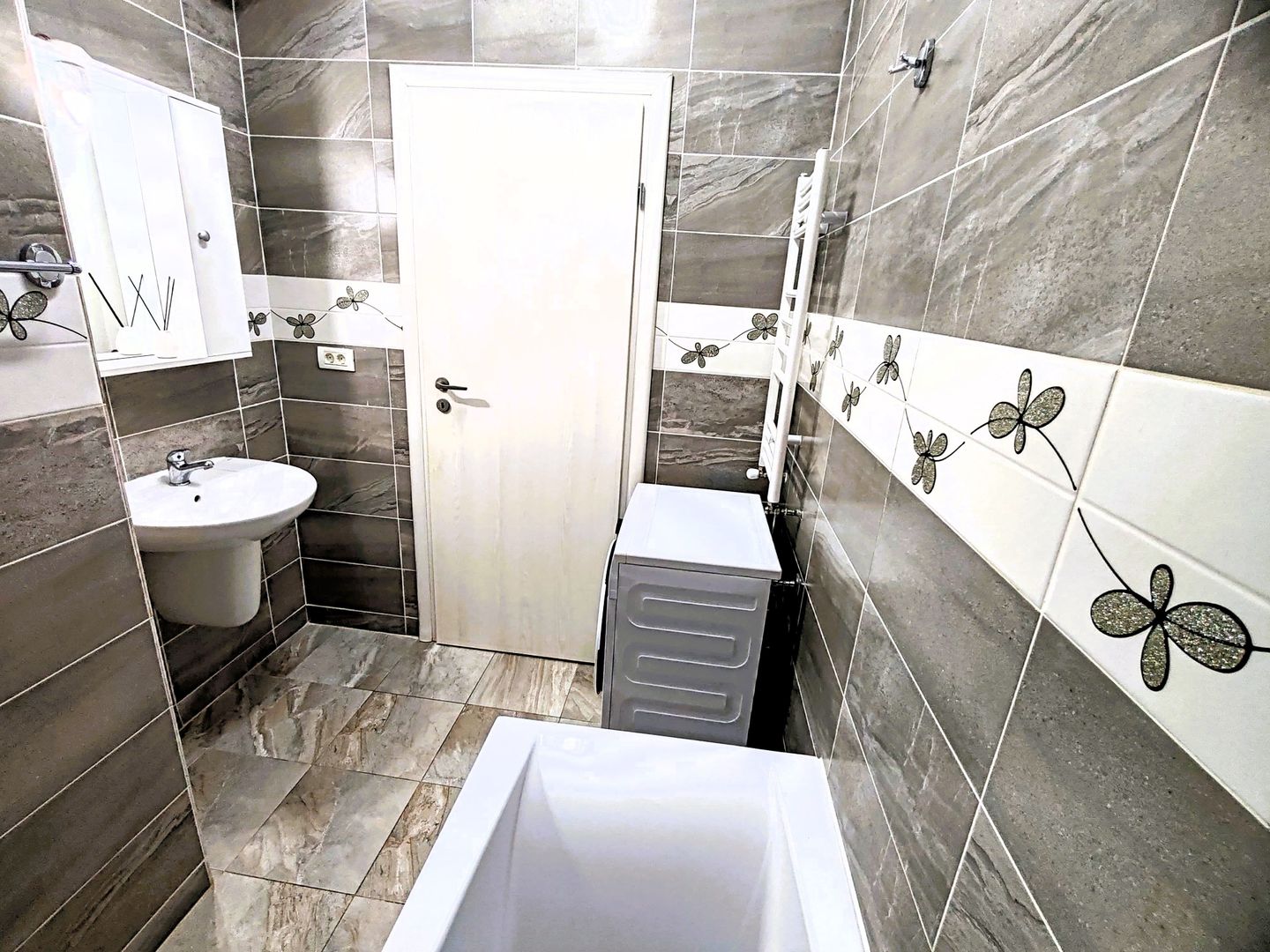 2 Camere | Centrala Proprie | An 2019 | Mobilat-Utilat | La Cheie - Poză 43