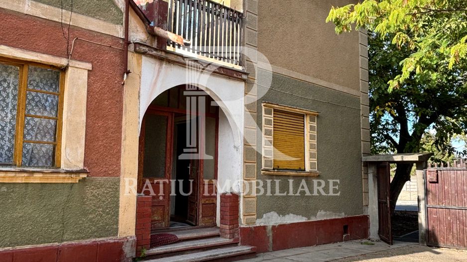 Casă cu etaj în Salonta | 996 mp | Grădină & livadă - Poză 27