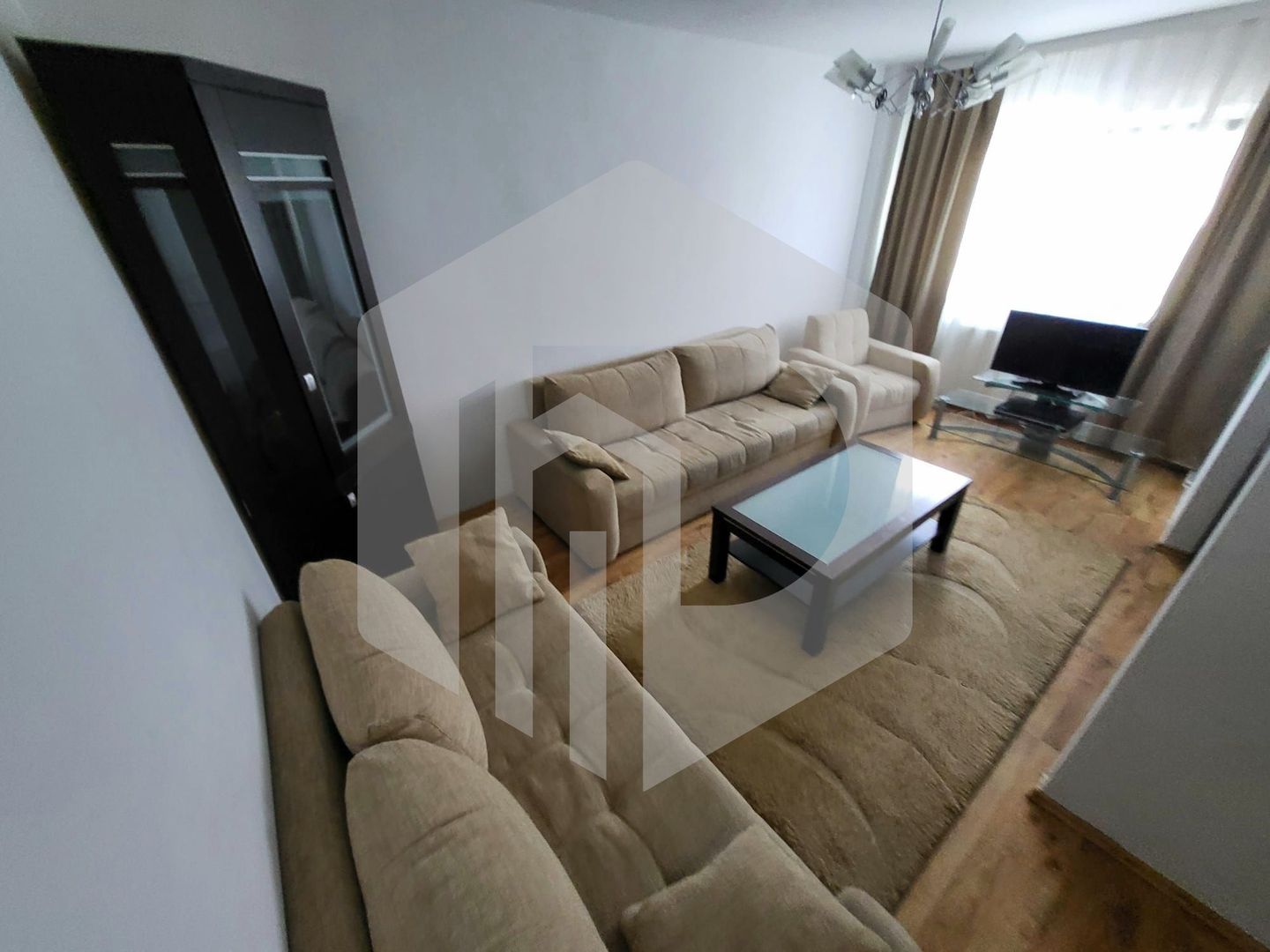 Apartament 3 camere | Etaj 3 | 2 Dormitoare  | Str. Rusciorului - Poză 1