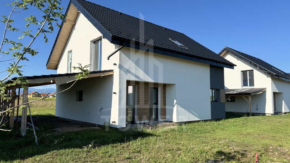 Casă individuală INDEPENDENTĂ ENERGETIC - CARTIER NOU - Poză 1