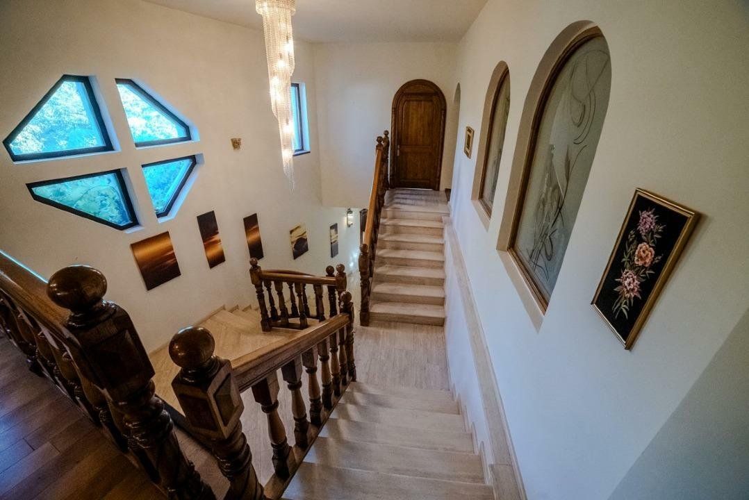 Vilă de excepţie centru Iaşi - Poză 8