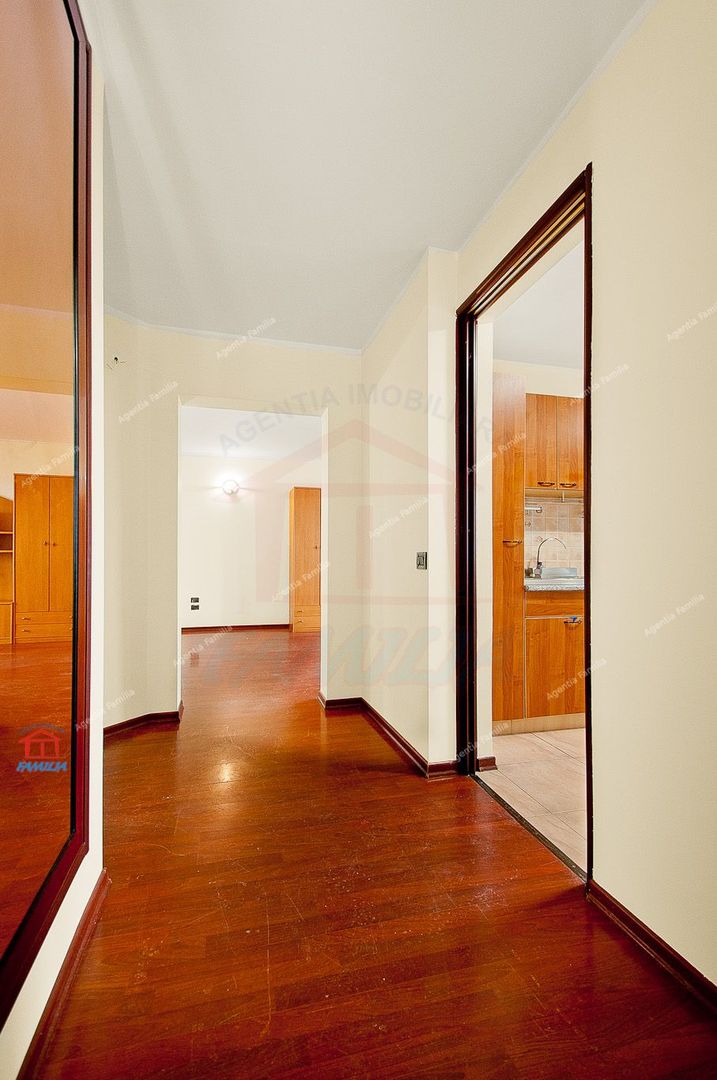 Apartament 3 camere dec in Galati Micro 21 vedere la Dunare langa turn - Poză 10