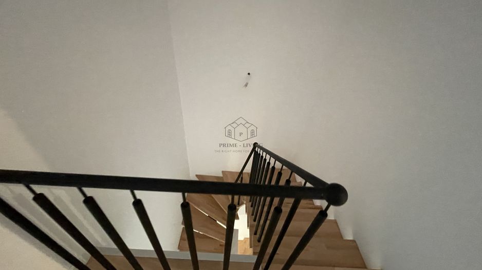 CASA NOU CONSTRUITA IN COMPLEX REZIDENTIAL LA VANZARE IN PIPERA - Poză 12