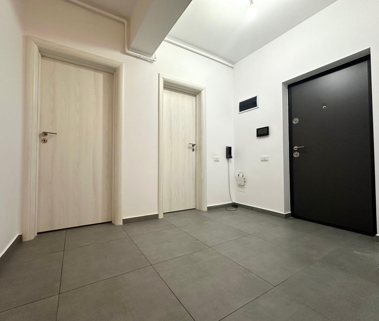 Apartament 3 camere, decomandat, cu loc de parcare - Poză 14