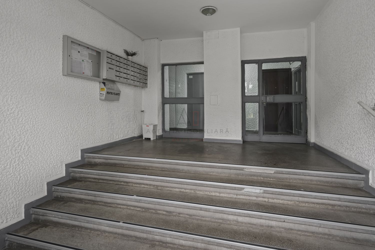 4 Camere 3/9 Panduri | COMISION 0 - Poză 21