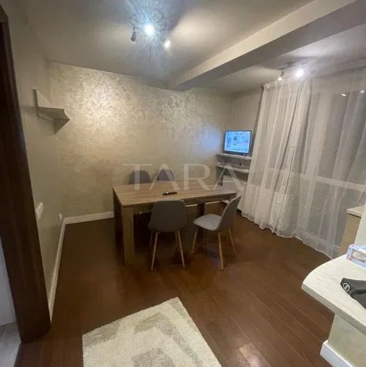 Apartament 2 camere si balcon, zonă liniștită. - Poză 2