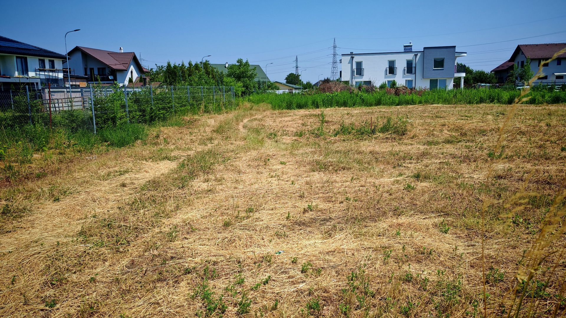 BARTOLOMEU,intravilan,intre case,suprafata de 774 mp,constructii P+2 - Poză 10