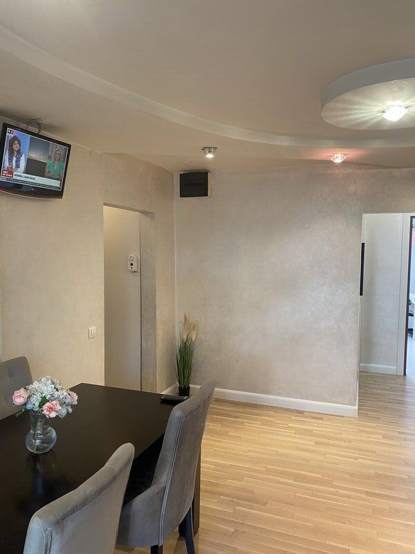 De Închiriat Apartament 3 Camere Decebal, Renovat, Aproape, de Metrou - Poză 8