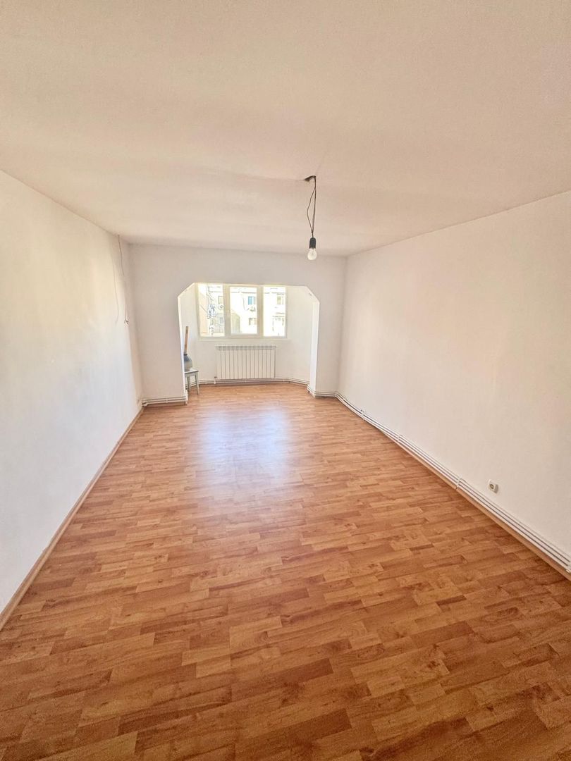 Apartament 3 camere de vânzare – Decebal - Poză 4
