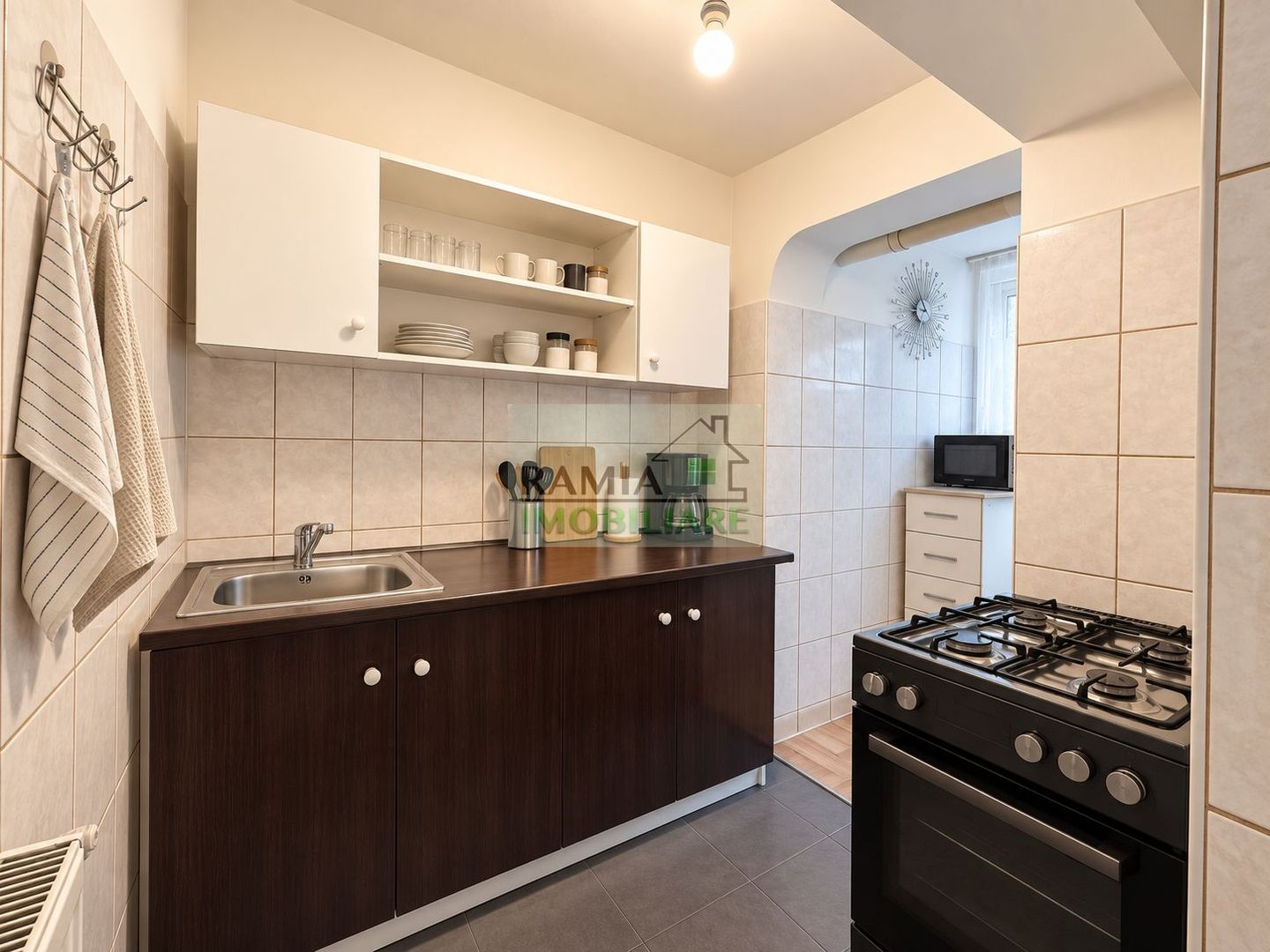 Garsonieră , balcon și beci – mobilată și utilată - Poză 4