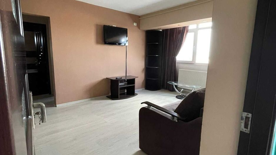 apartament  2 cam zona Obor - Poză 1