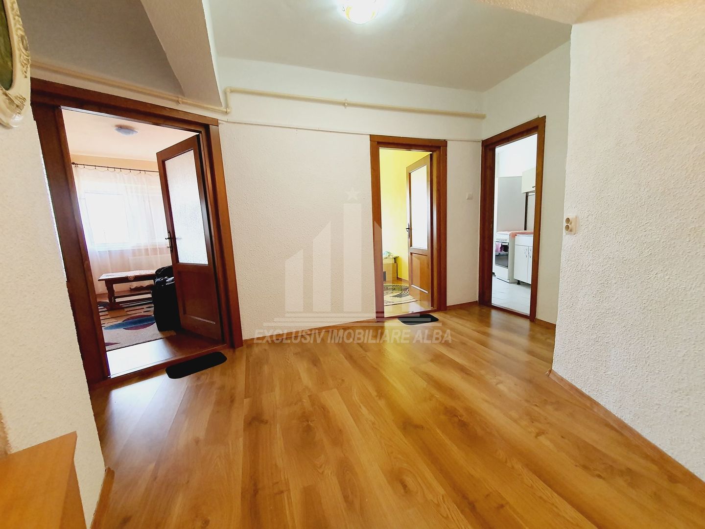 Apartament cu 2 camere in M-uri, langa parcul din Cetate - Poză 3