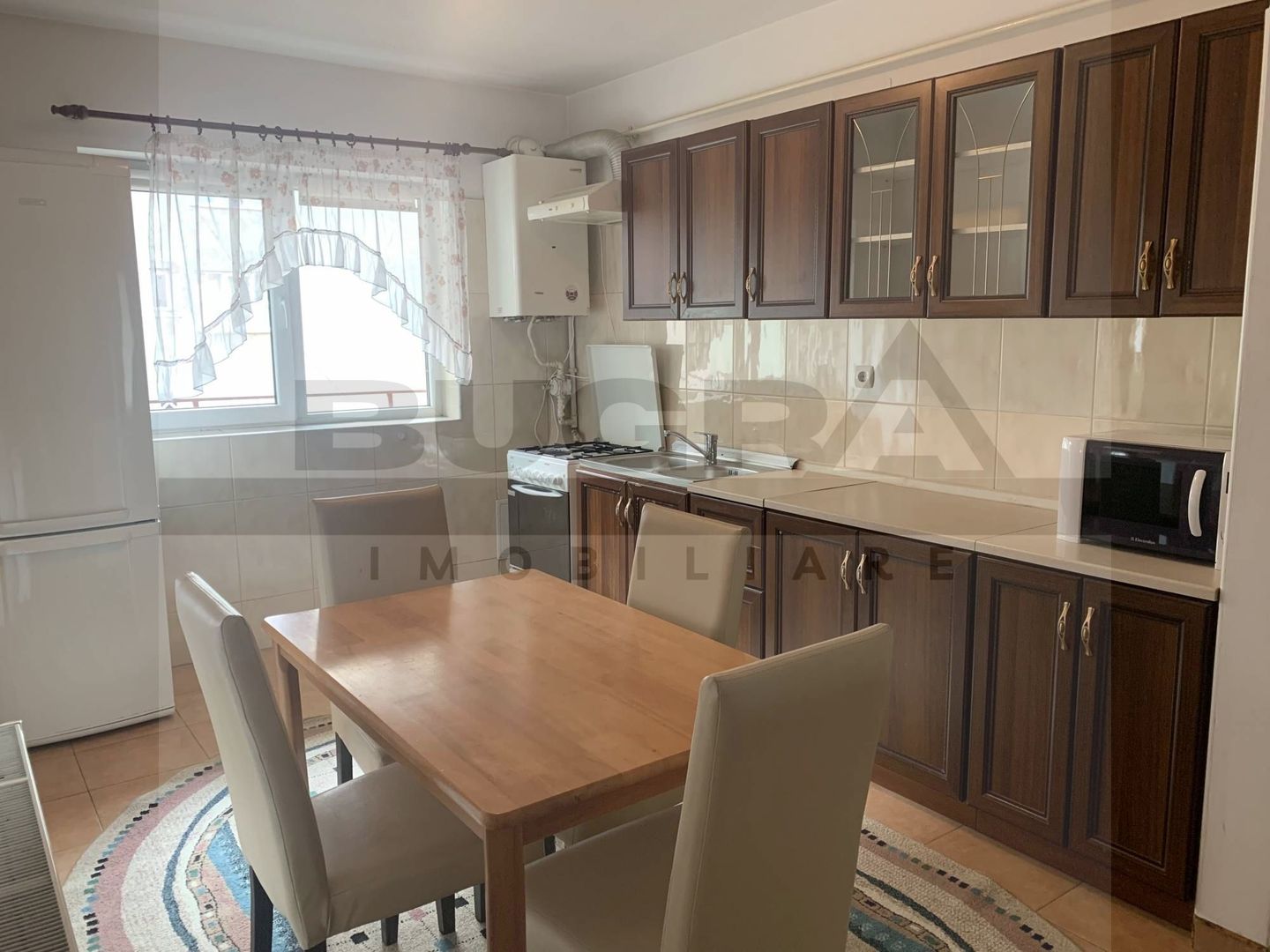 Apartament 2 camere, 70mp, etaj intermediar, parcare, zona Horea - Poză 4