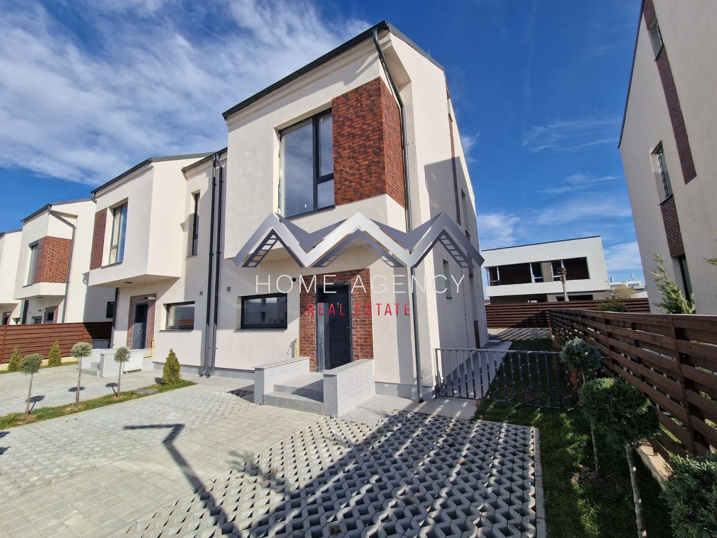 Casă P+1+M de vânzare în Otopeni–Tunari | Ansamblu nou, 3 dormitoare, mobilată - Poză 2