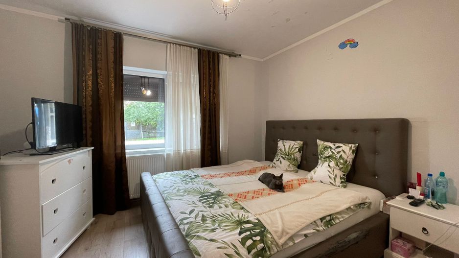 Casă individuală 5 camere-150.000€-Zona Plopi - Poză 1