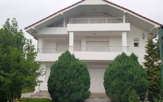 Vila de vanzare zona Metro/Arcasilor - P+1E+M - Poză 2