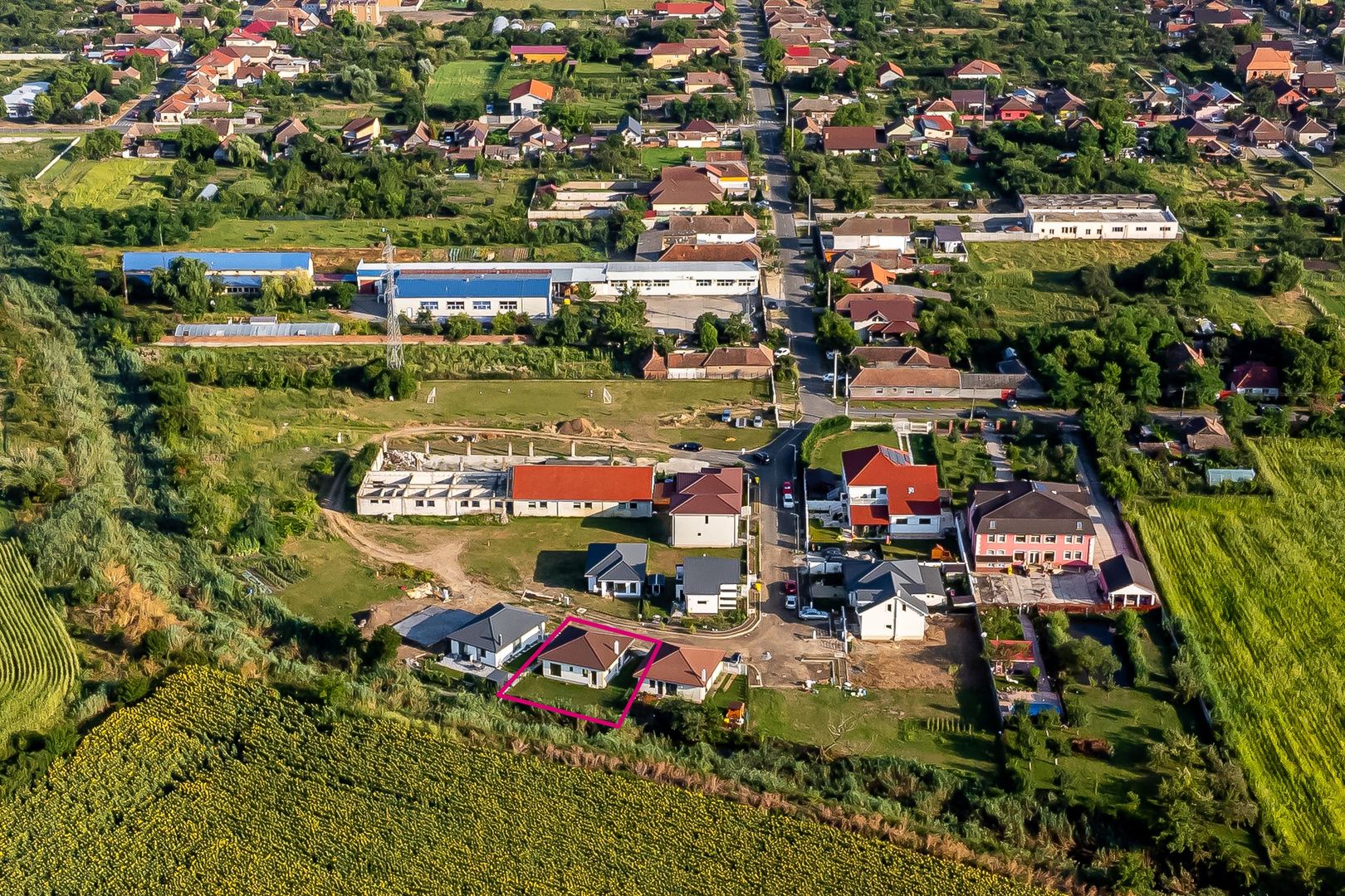 Timpul se scurge... casele din Finberg Residence se vând, dar... - Poză 4