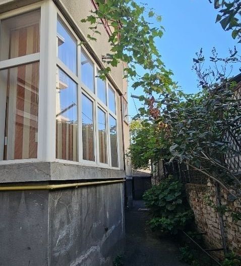 Vila P+1 Piața Muncii , strada Orzari, apartament cu 3 camere la Parer - Poză 6