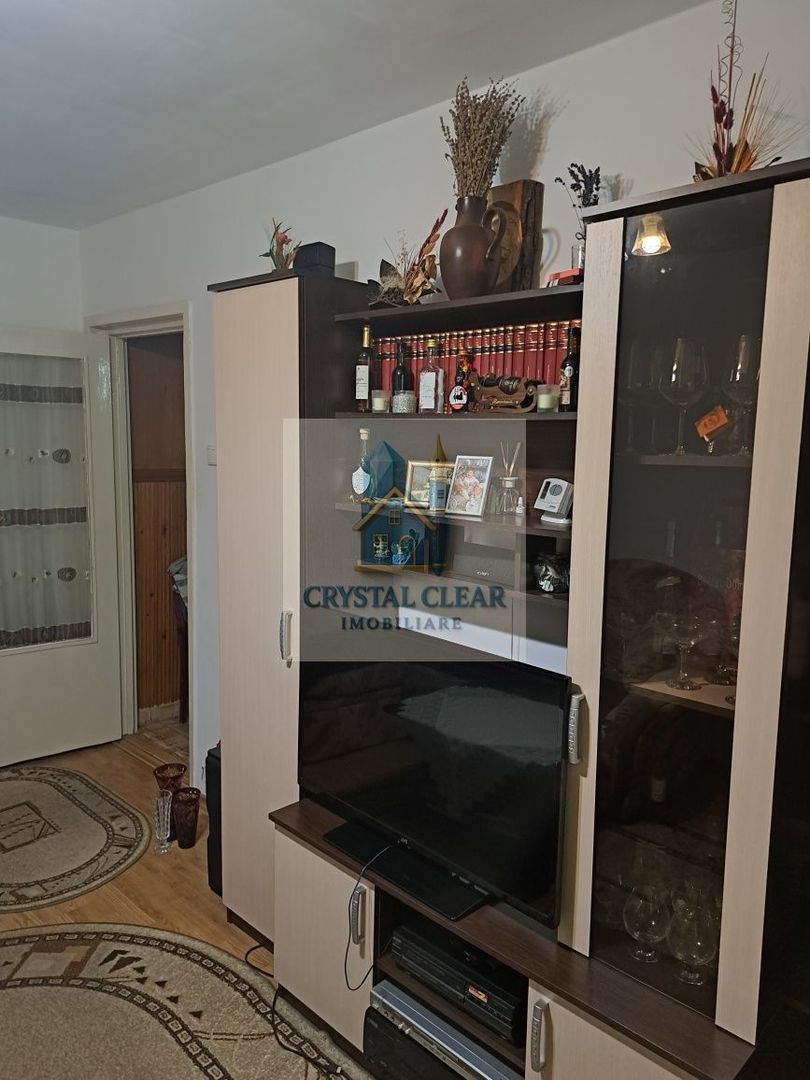 Apartament 3 camere - cartierul Dâmbu Pietros - Poză 4