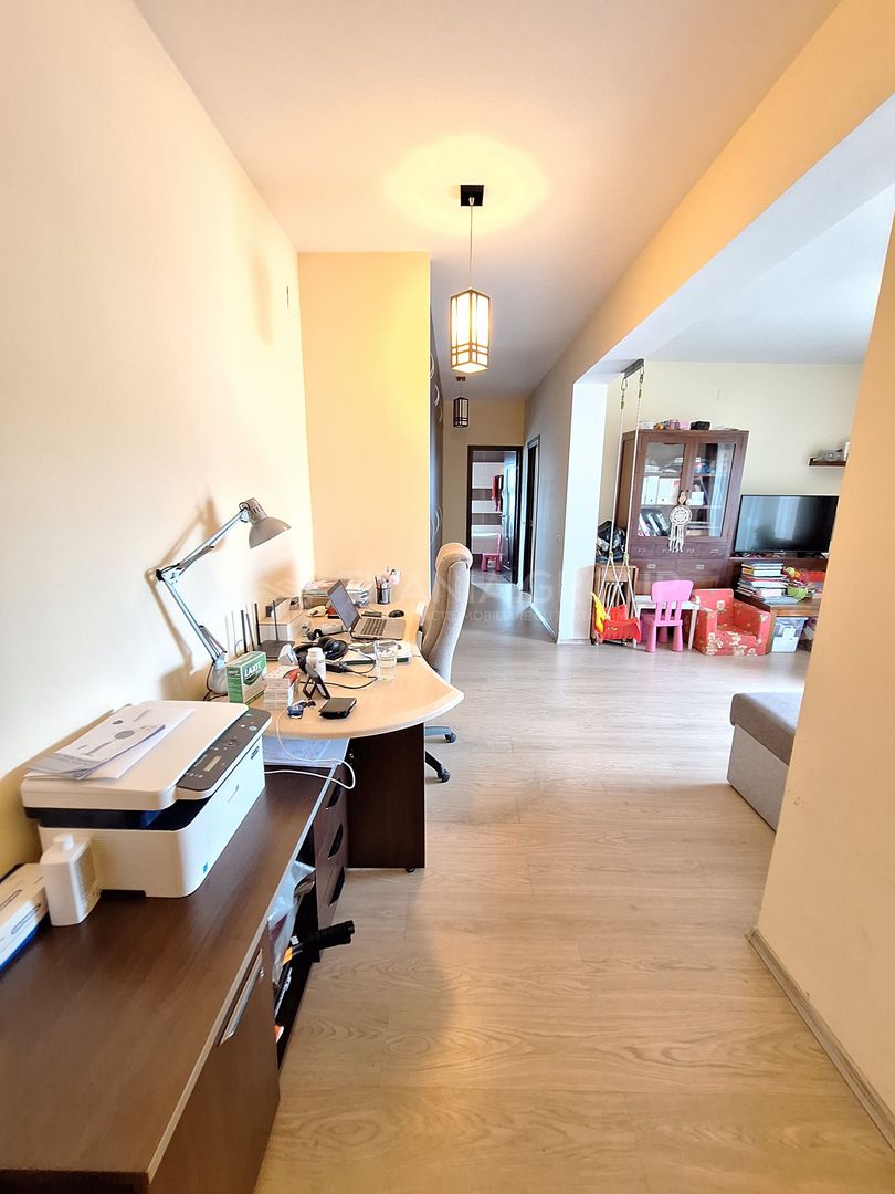 Apartament 2 camere cu vedere superba, modern mobilat+parcare, Coresi - Poză 4