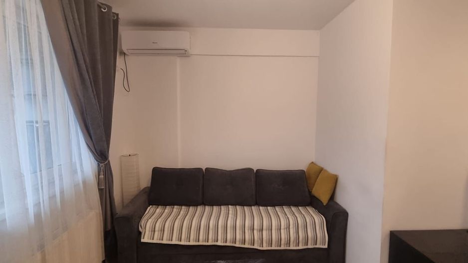 Garsonieră 30 mp + parcare | centrală | balcon închis | Mil - Poză 4