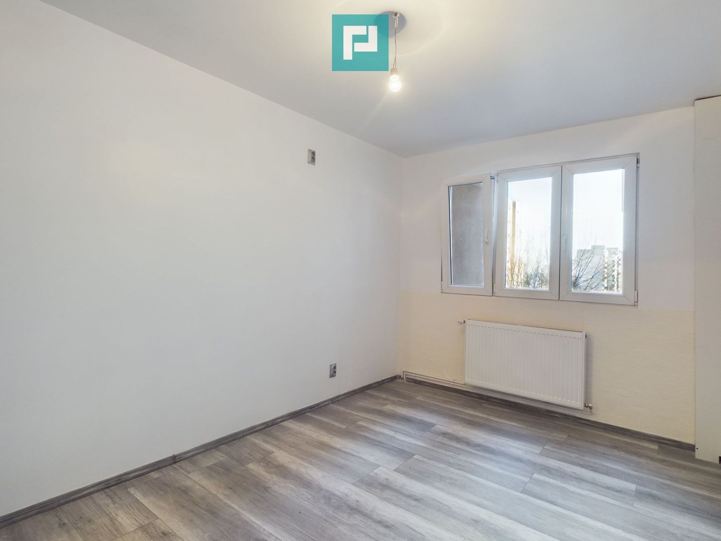 Apartament 3 camere pe str Hateg in Vlaicu - Poză 13