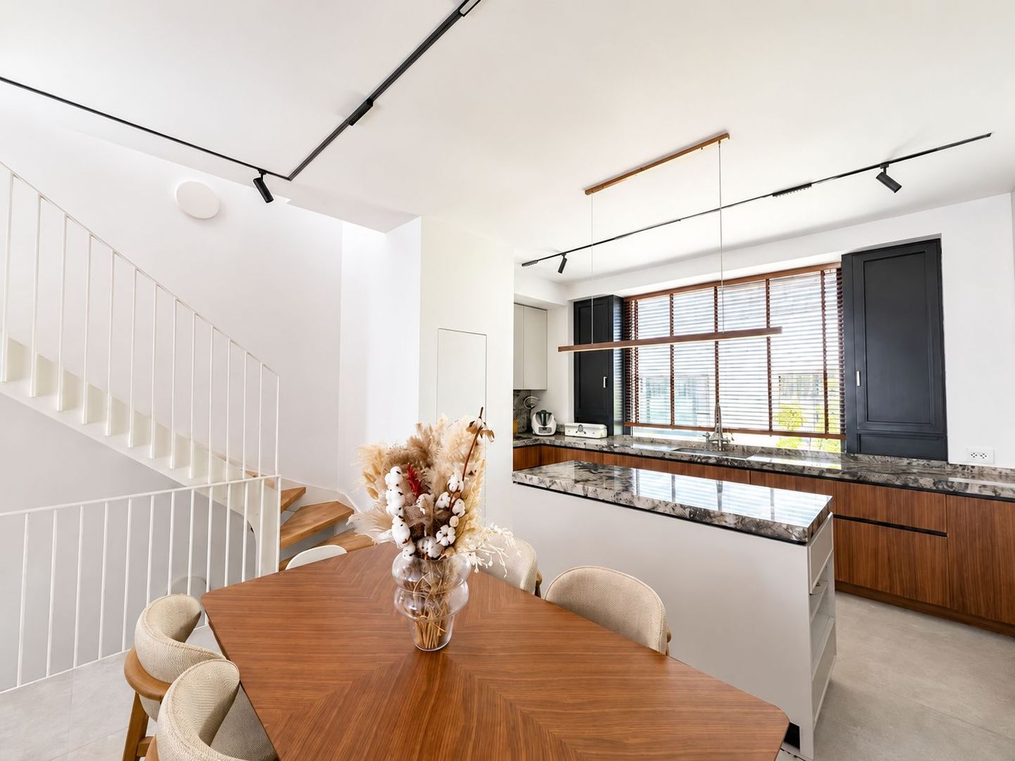 For Rent | Premium 3-Bed Townhouse | 210 sqm | Avalon Estate - Poză 4
