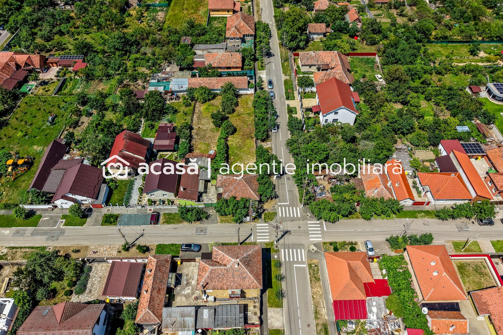 Casă cu teren 1018 mp și 2 fronturi stradale- Bujac - Poză 3