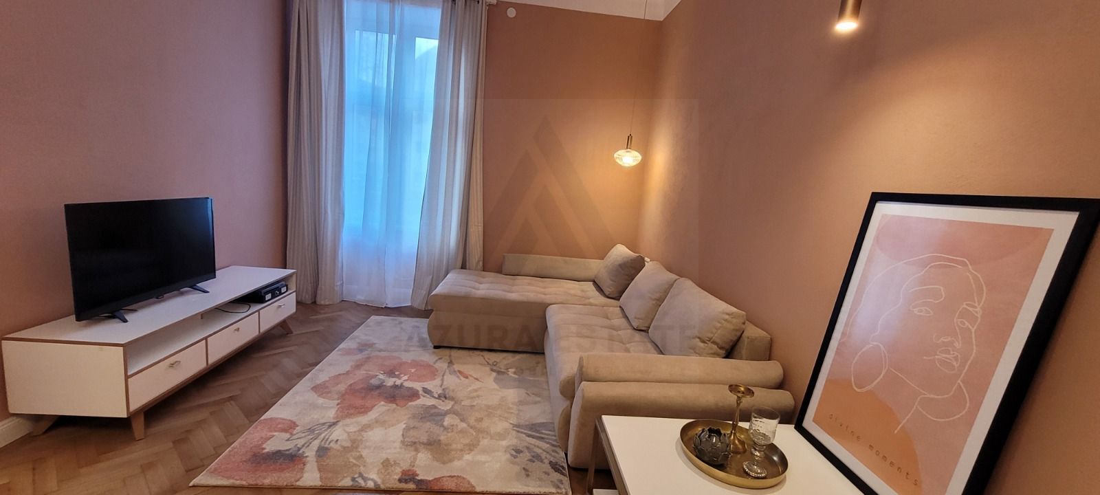 Apartament 2 camere 72 mp utili parter inalt parcare Centrul Istoric - Poză 1