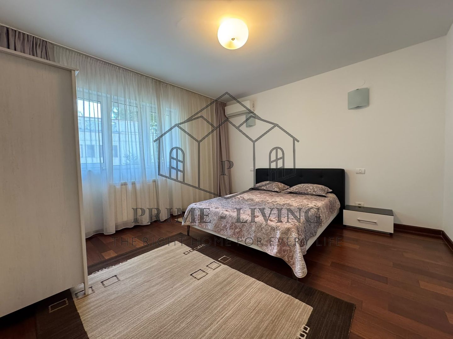 APARTAMENT ULTRACENTRAL CU 4 CAMERE LA INCHIRIERE - Poză 11