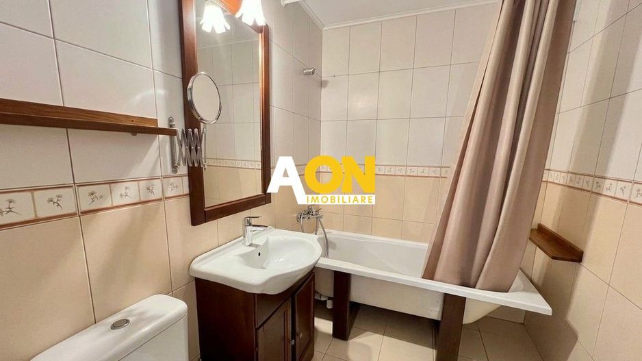 Apartament cu 3 camere, decomandat, Alba Iulia, zona Ampoi 3 - Poză 6