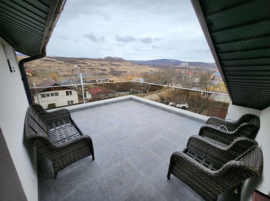 Vindem casă cu terasă lângă hanul Trei Sarmale - Poză 6