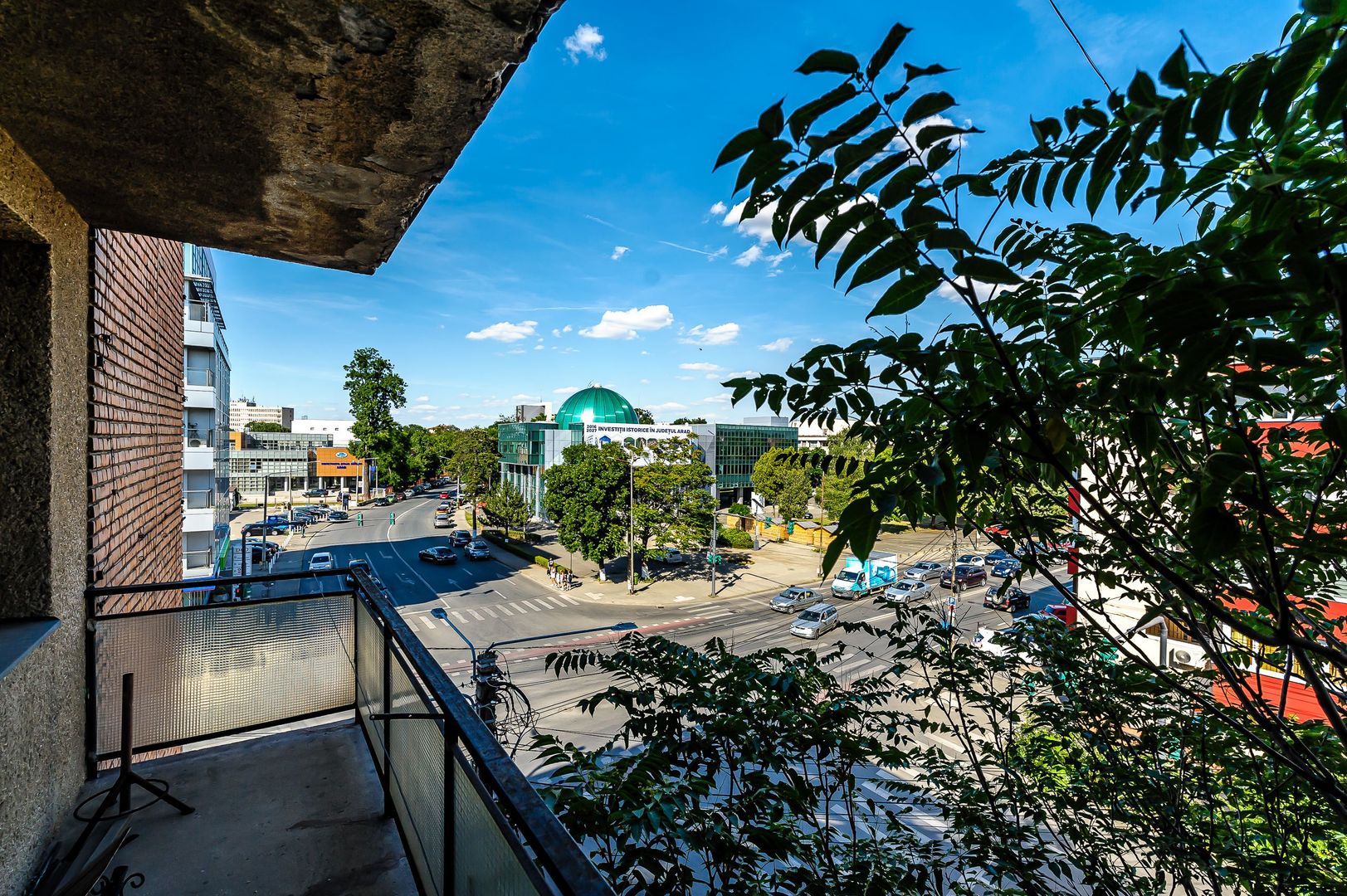 Apartament cu 4 camere vizavi de Consiliul Județean - Poză 3