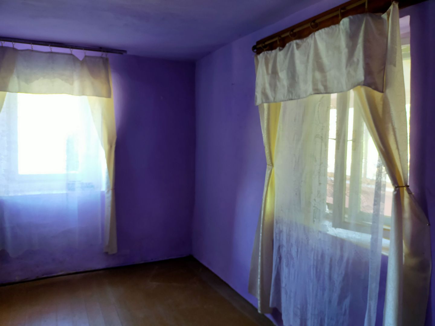 CASA 3 CAMERE IN CARANI - Poză 2