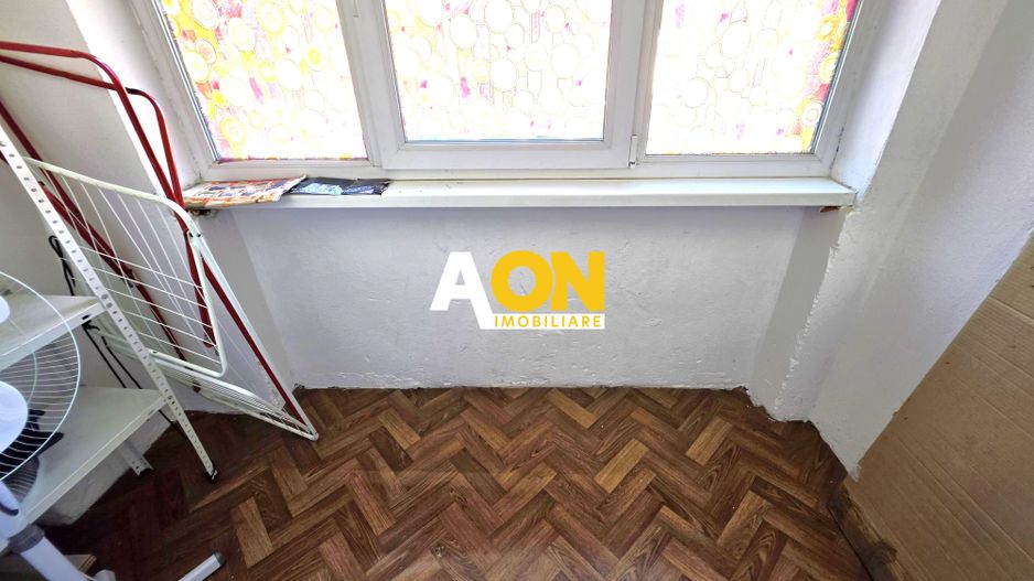De vanzare apartament 3 camere, etaj 1, Cetate - Poză 8