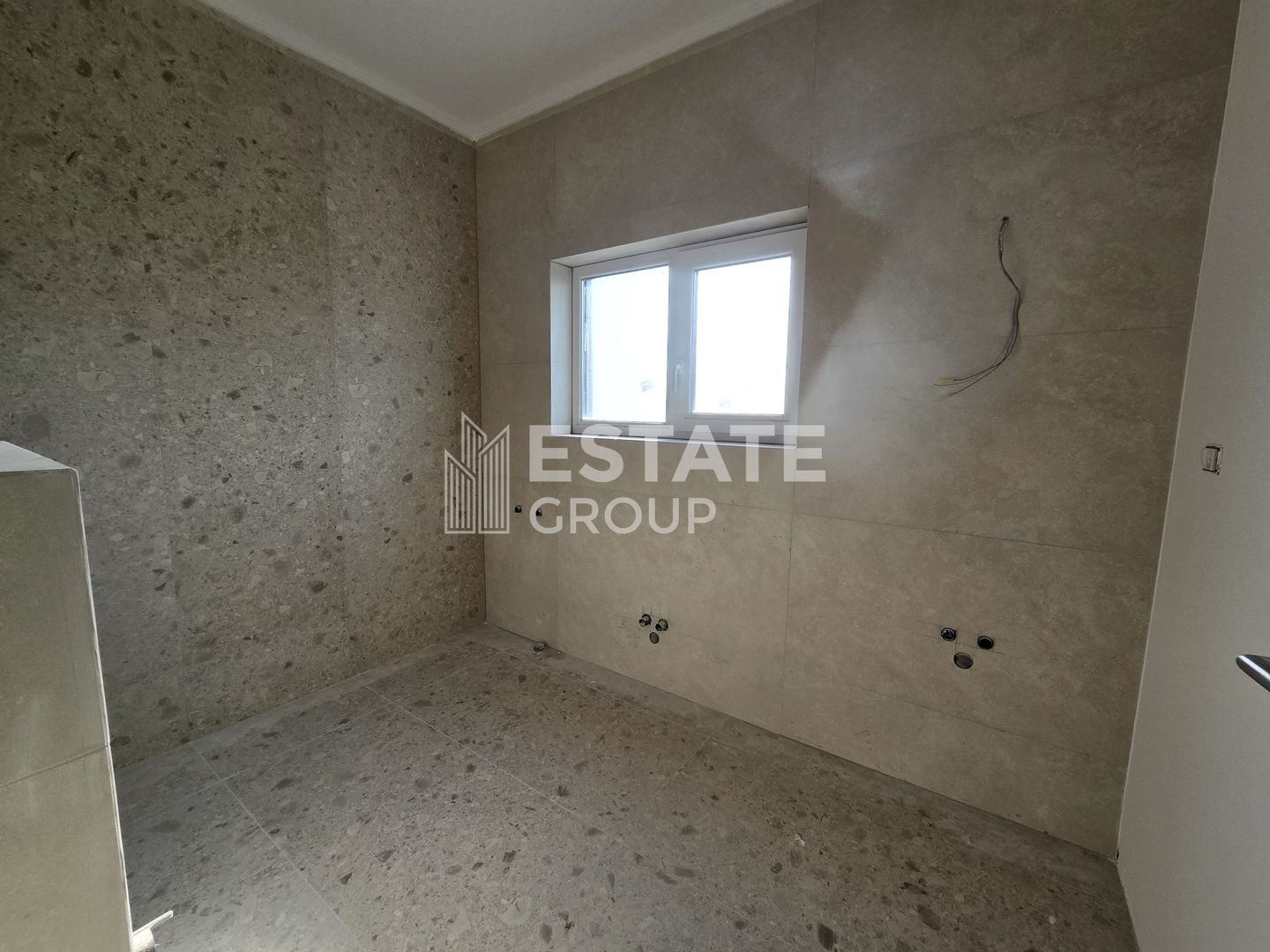 Duplex cu 5 camere despartit prin camera tehnica in Dumbravita - Poză 14