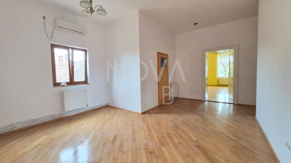 Apartament 4 camere, Str. Cetatii - Sibiu - Poză 1