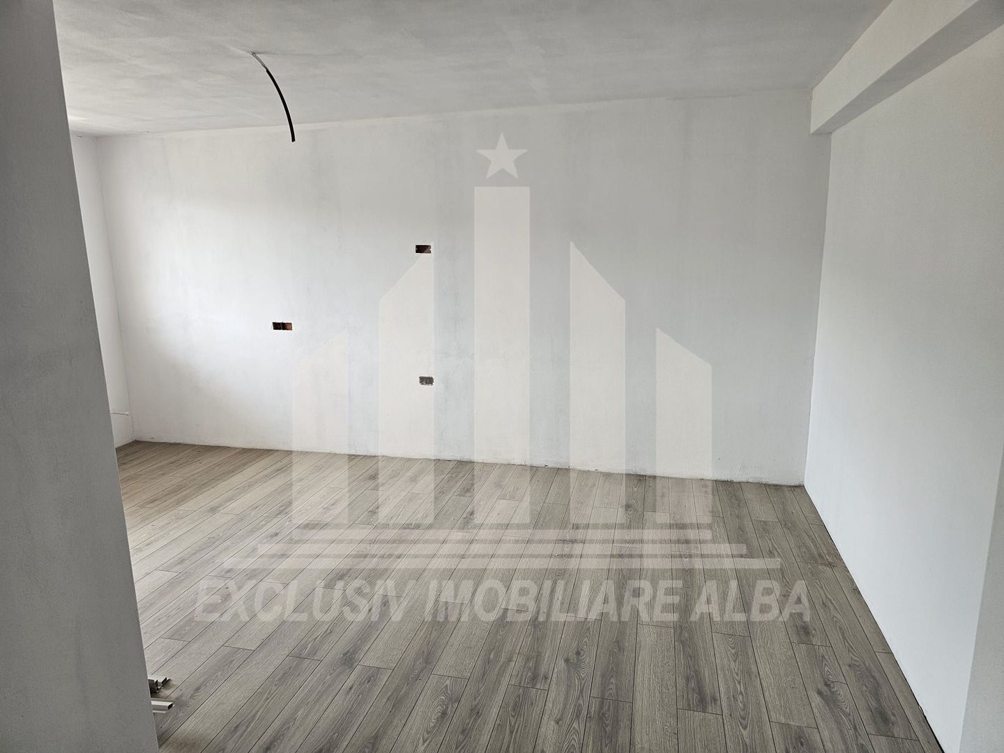 Apartament cu 2 camere, bloc nou intre Cetate si Micesti - Poză 3