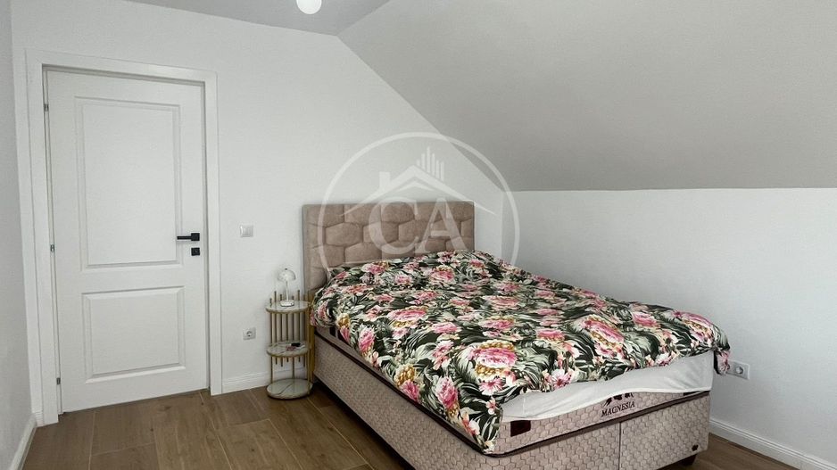 Casă de închiriat tip duplex cu 6 camere în zona Gheorghe Doja,Oradea. - Poză 8