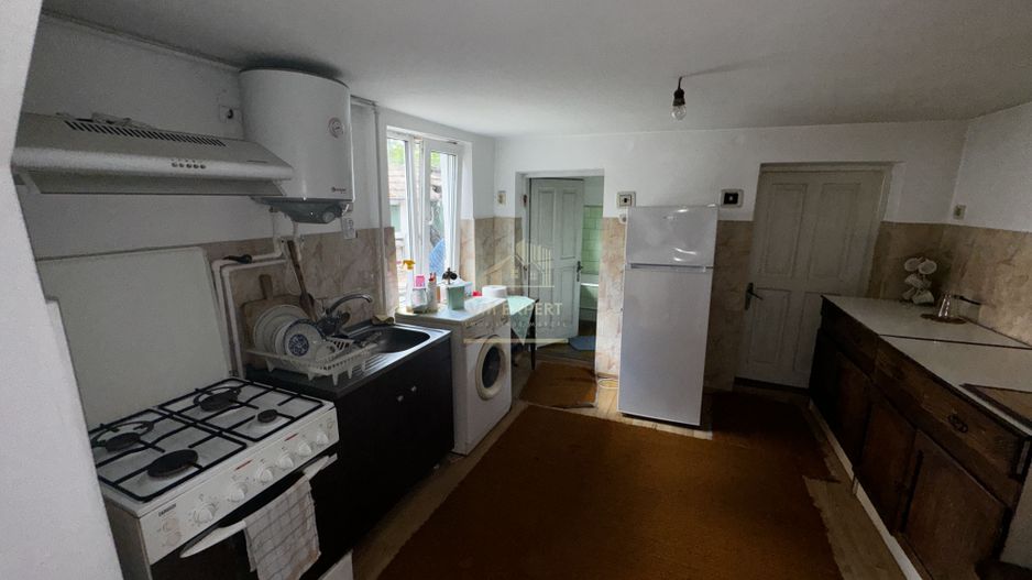 CASA CAMPULUNG, 128 MP, TEREN 639 MP - Poză 10