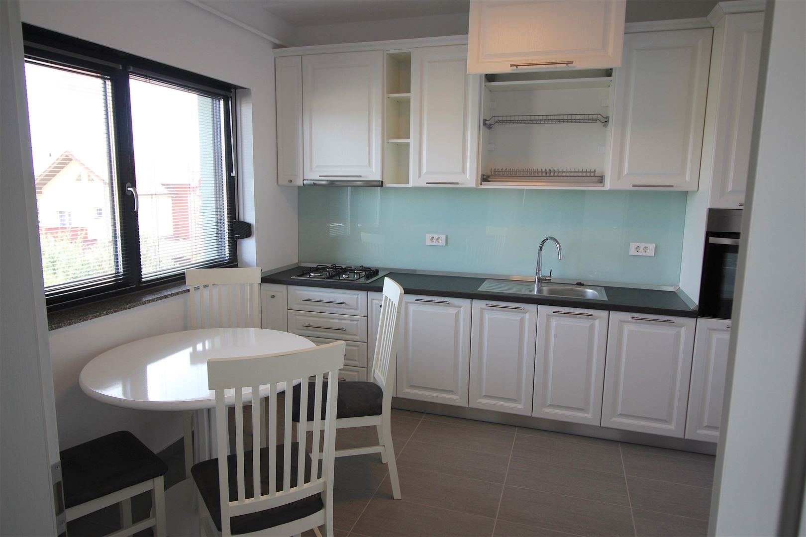 Apartament cu 3 camere de închiriat în zona Nord - Poză 4