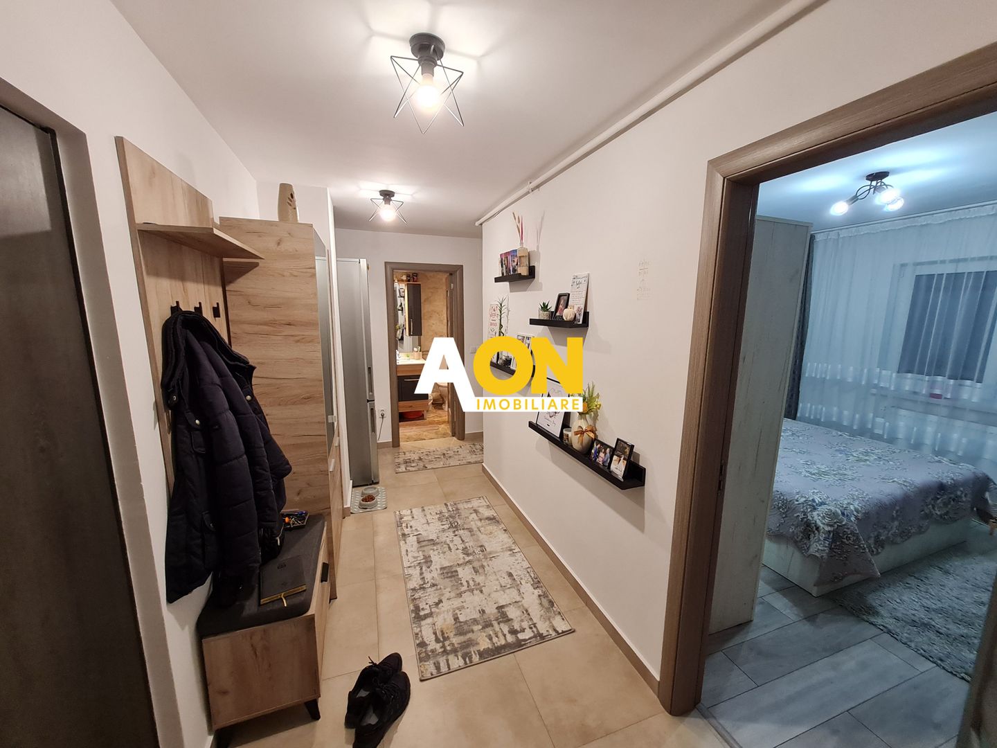 Apartament 2 Camere, 53 mp + Balcon, Decomandat, Et.1, Zona Cetate - Poză 3