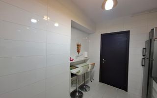 Apartament in Piata Unirii, bloc 2015,  CENTRALA PROPRIE, URGENT - Poză 14