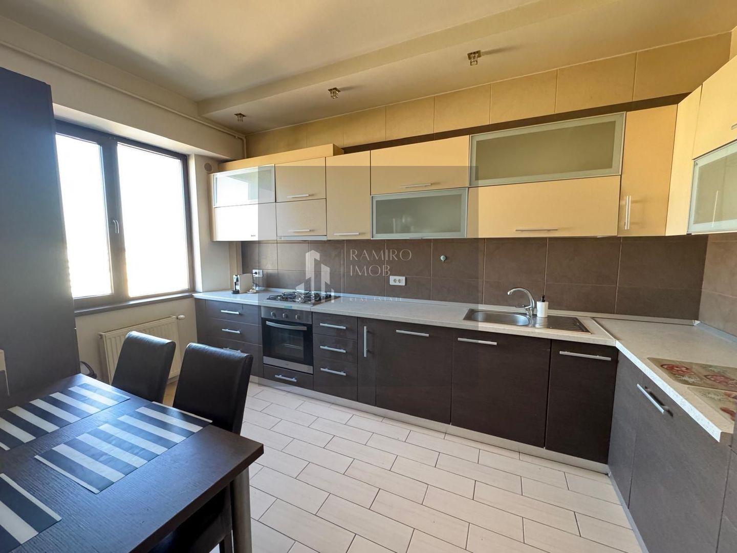 OCAZIE APARTAMENT 78MP MALL VITAN DE INCHIRIAT - Poză 3